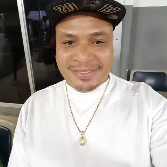 Meet your Posher, Calvin - Picture 1 of 1